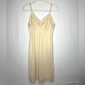 Vintage Dixie Belle Womens Babydoll Slip Dress Sz 36 Tan Lace Sheer Y2K Romance